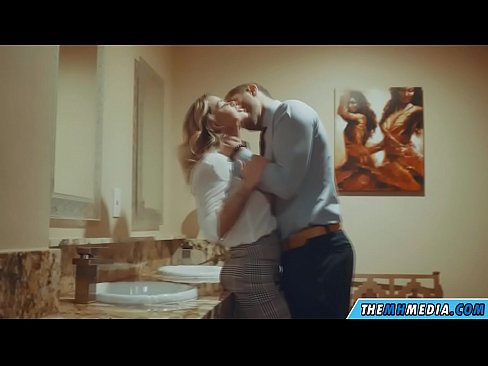 ❤️ Quando una bionda formosa ti seduce in un bagno pubblico Solo pornoal it.courseclass.ru ❌